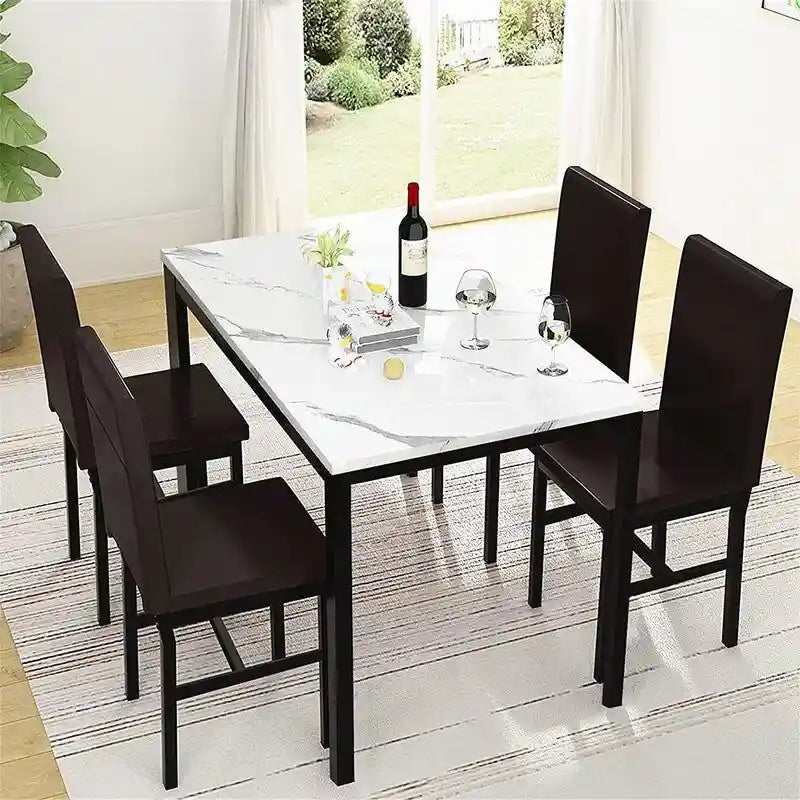 Set da pranzo di 5 pezzi con tavolo effetto marmo e 4 sedie imbottite in pelle PU