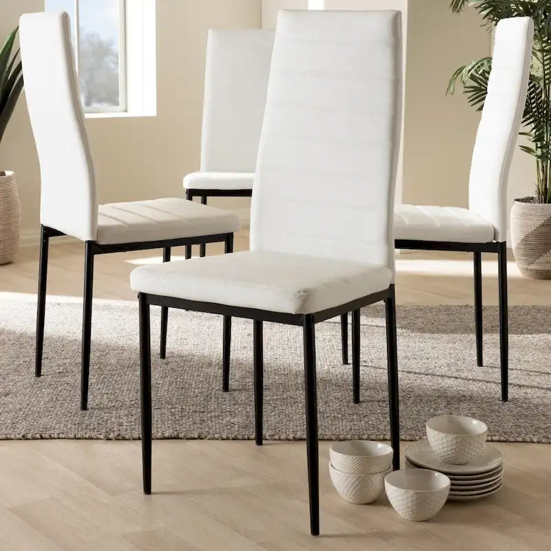Set di 4 sedie da pranzo moderne in similpelle