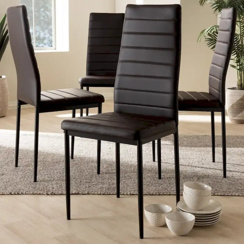 Set di 4 sedie da pranzo moderne in similpelle